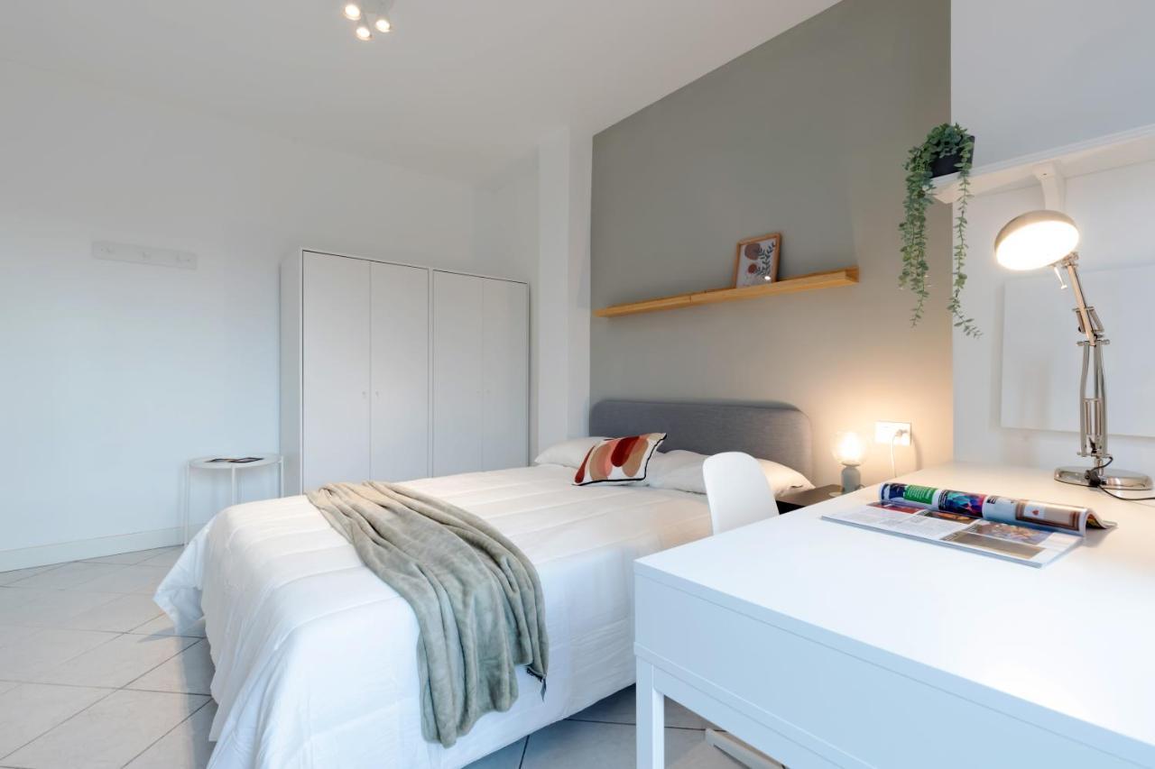 Top Living Apartments - Carducci Турин Экстерьер фото