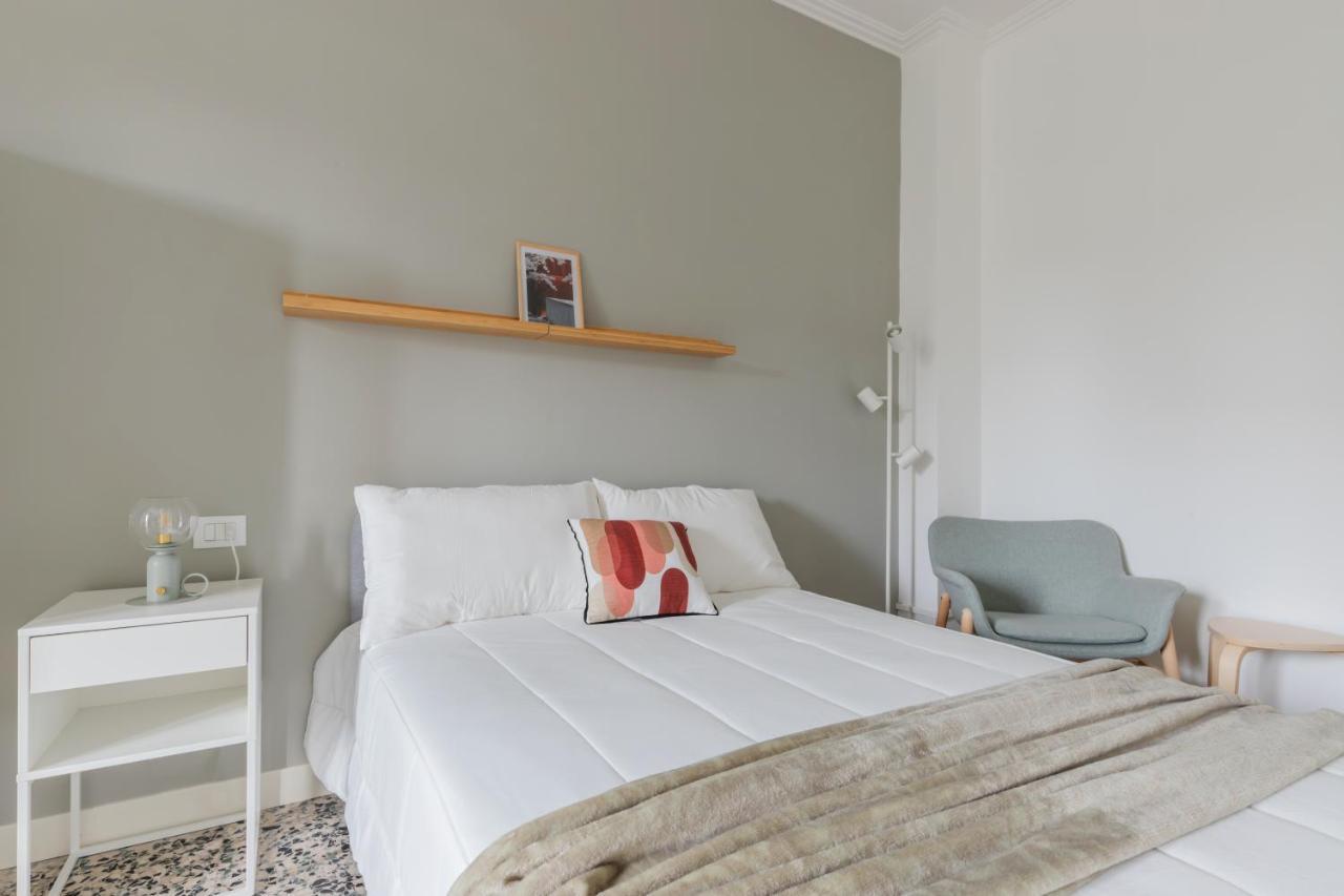 Top Living Apartments - Carducci Турин Экстерьер фото