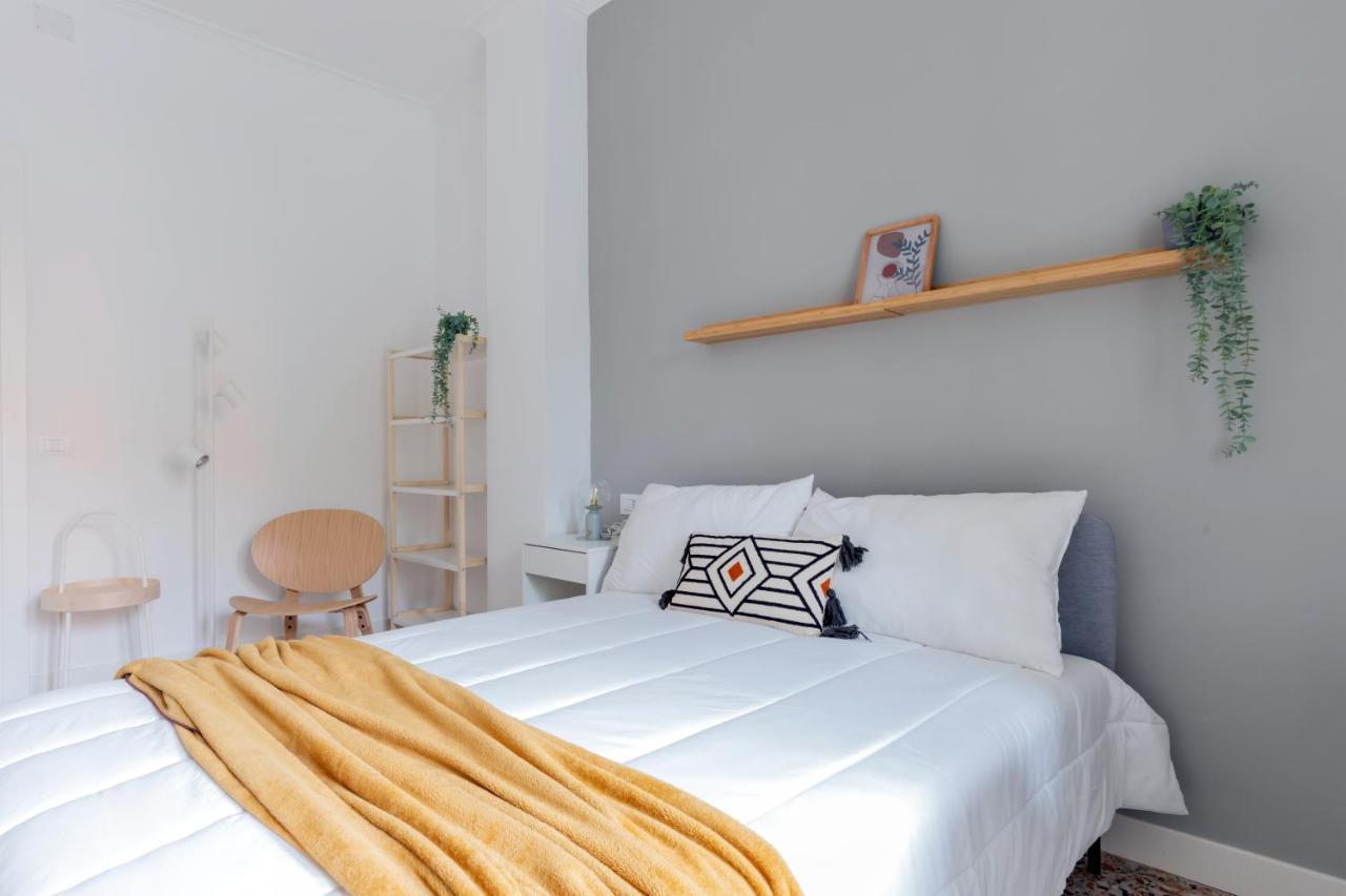 Top Living Apartments - Carducci Турин Экстерьер фото