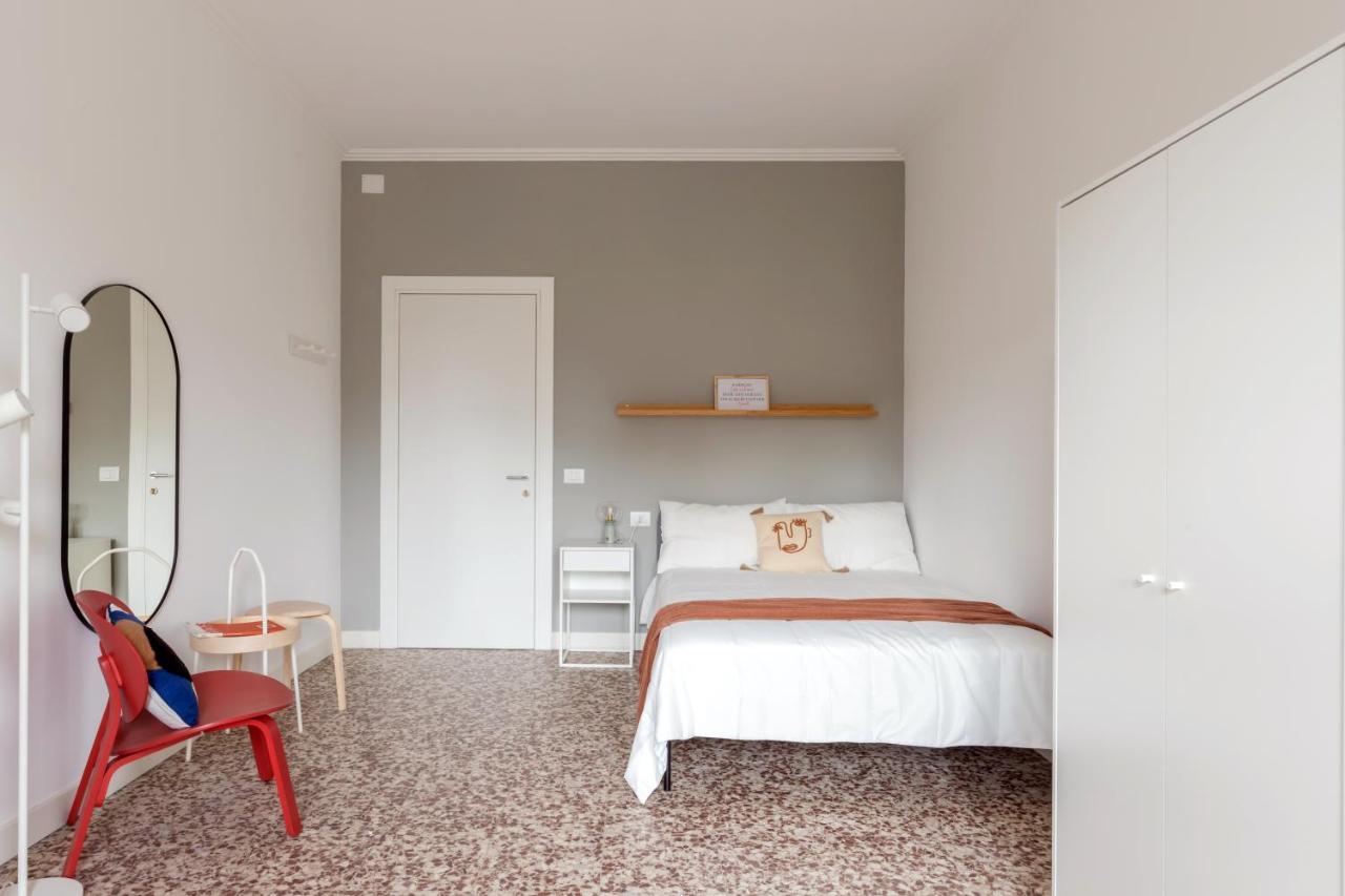 Top Living Apartments - Carducci Турин Экстерьер фото